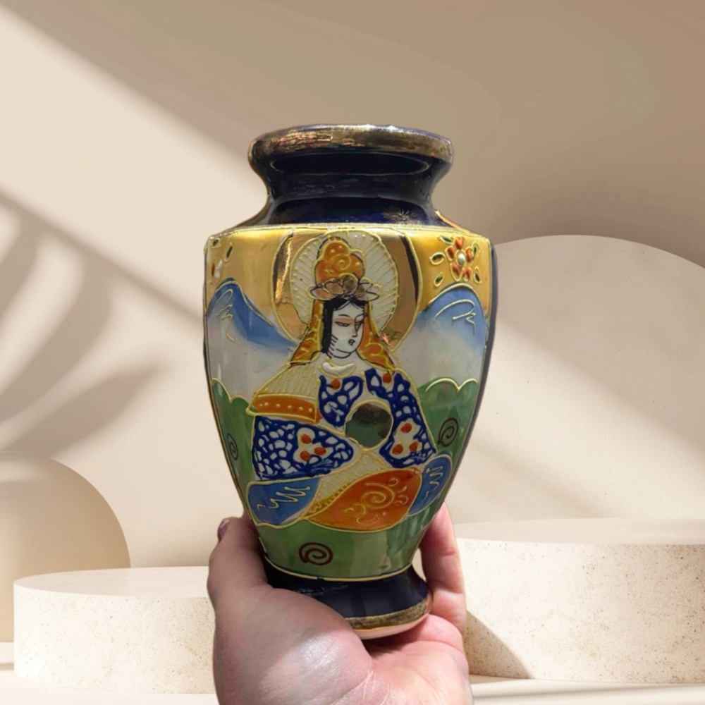 Vintage Hand painted Japan Ceramic Vase with Artistic Design